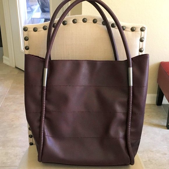 Neiman Marcus Handbags - Neiman Marcus Burgundy Large Shopping Tote